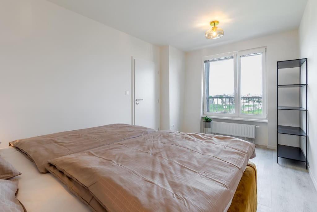 Cozy Apartment Near City Centrum And Bratislava Airport Εξωτερικό φωτογραφία